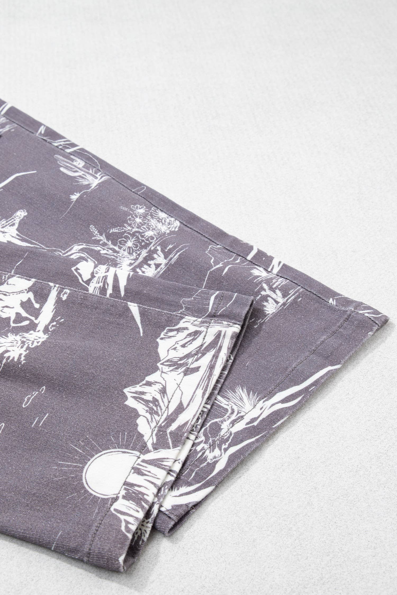 66 Western Wild West Riding Vintage Printed Shift Jeans